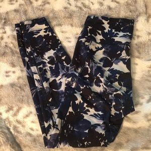 Fabletics floral leggings